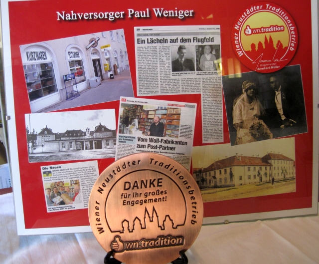 Medaille und Schautafel zur Auszeichnung Wiener Neustädter Traditionsbetrieb